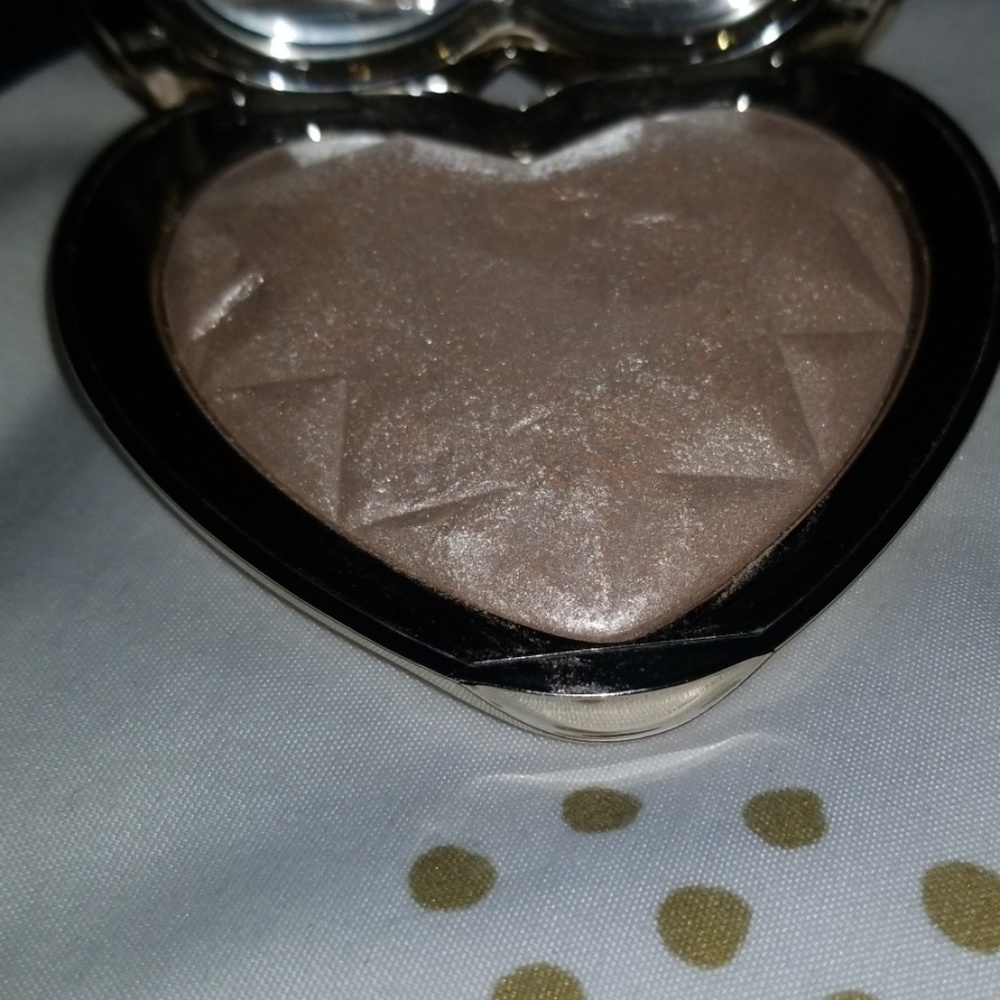 Too faced Love Light blinded by the light